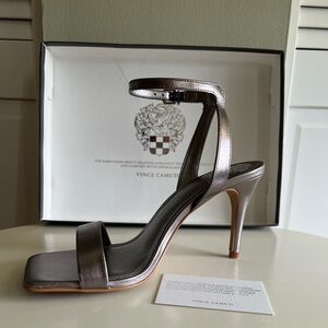 Vince Camuto Saprenda 2 Sandal never worn original packing size 8M